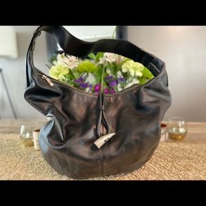 Vintage leather Burberry hobo bag.